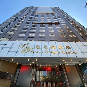 4* Hotel Grand Dragon